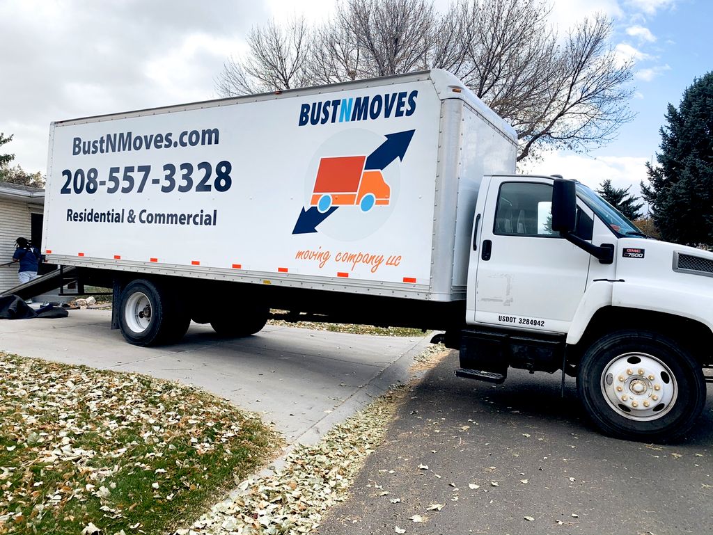 BustNMoves Moving Company