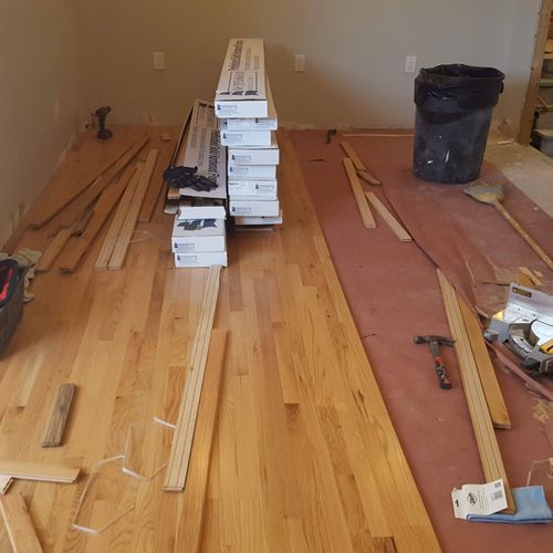 installed hardwood floor 