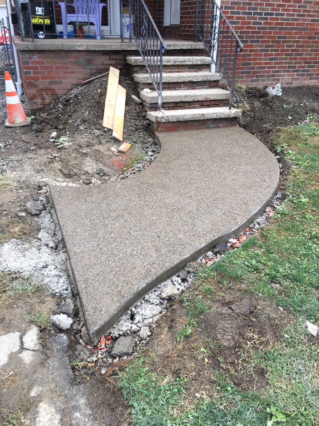 Exposed Aggregate front walk-way 