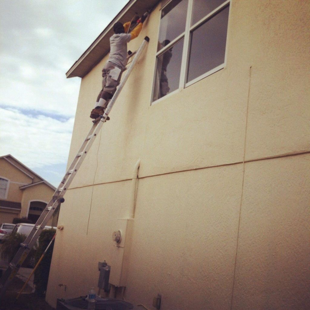 Customer service is my main objective .