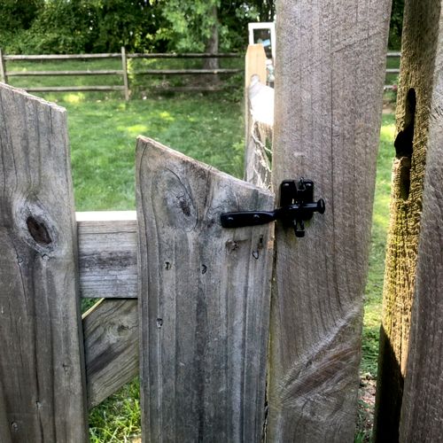 ***Wooden Fence Repair***

If I could give a milli