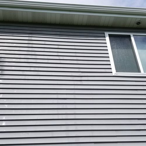 cleaned gutters and siding 