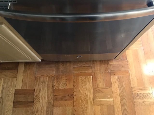 parquet floor after repair: complete sanding not n