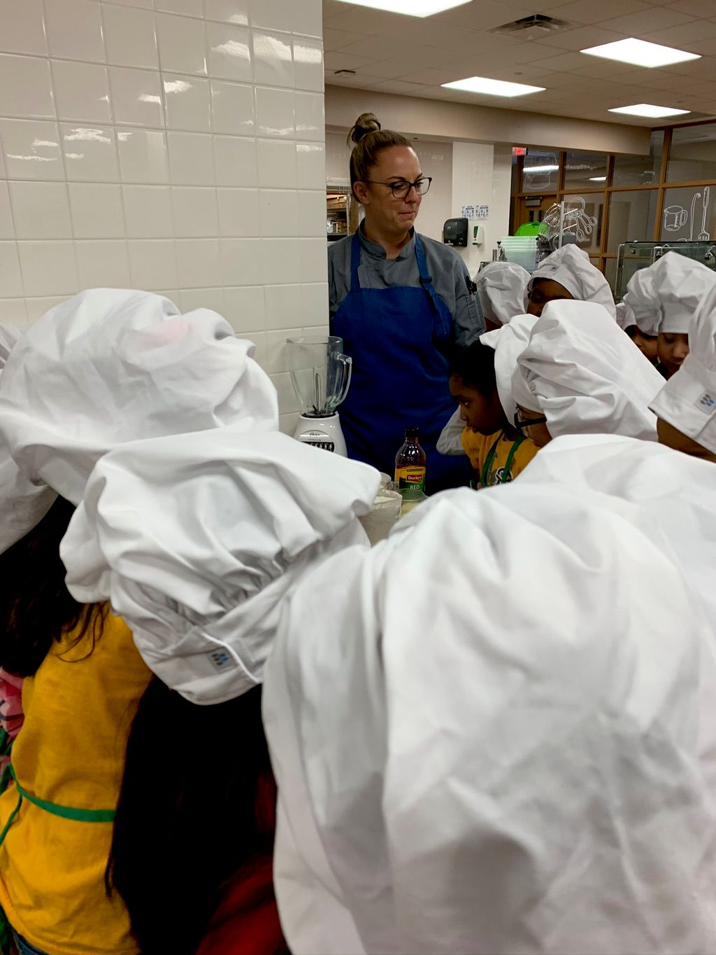 I also teach cooking for kids ;)