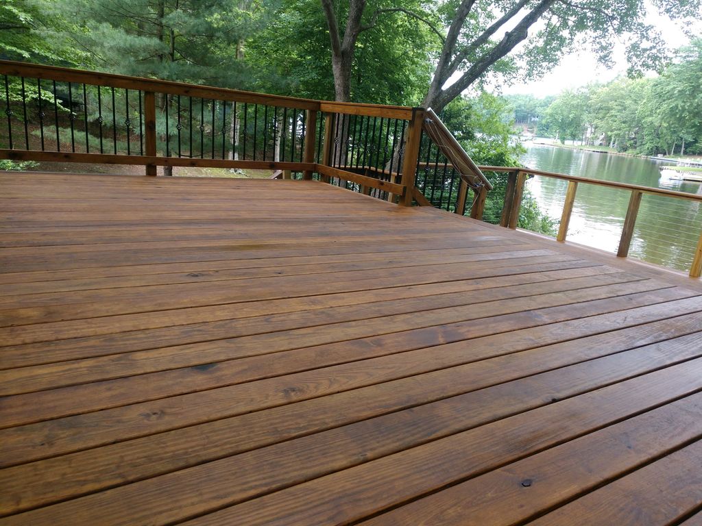 SealStrong Lake Monticello!