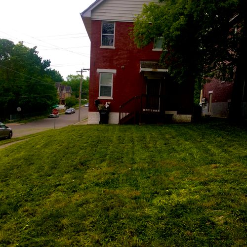 After Lawn Mowing, Trimming & Edging
