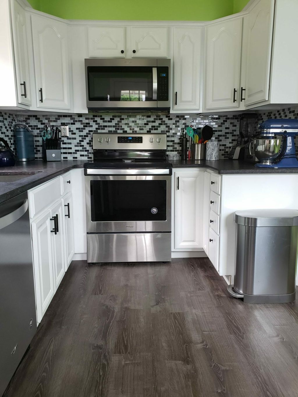 Remodeled Kitchen - Painted walls, installed backs