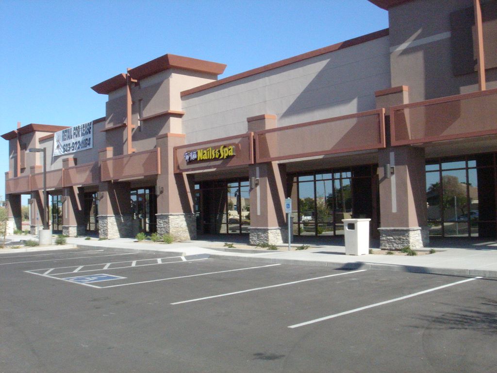 Multi-tenant retail