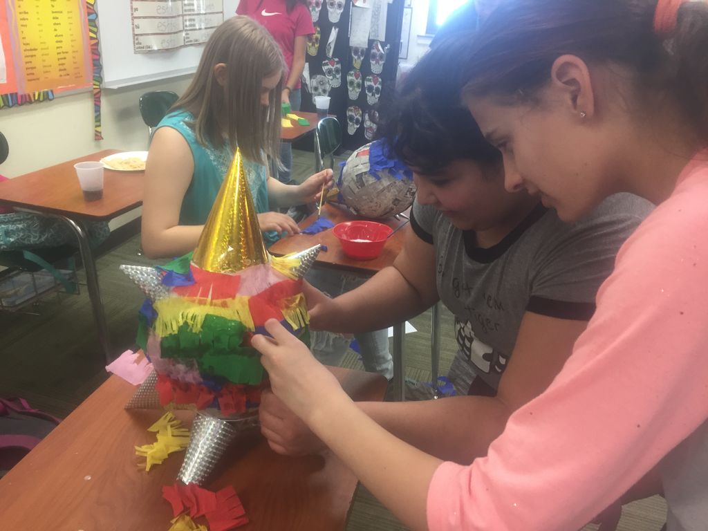 Making a piñata