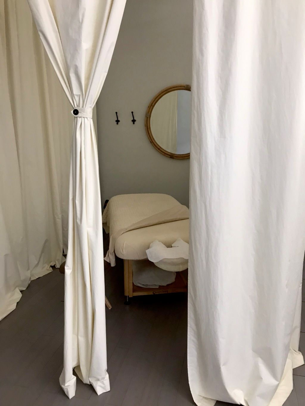 Location where i preform the massage 