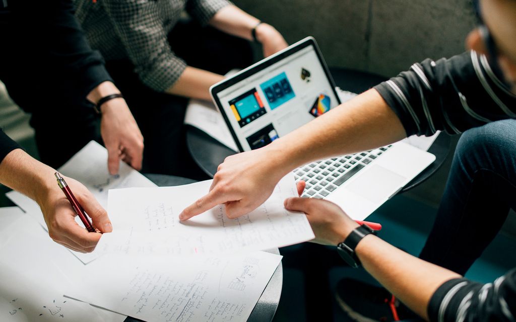 How to write a resume.