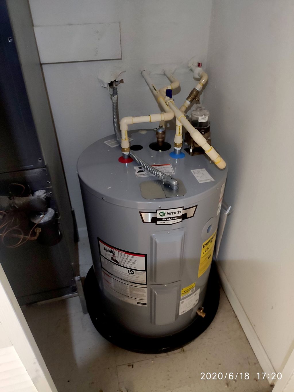 water heater insaid in the closed 