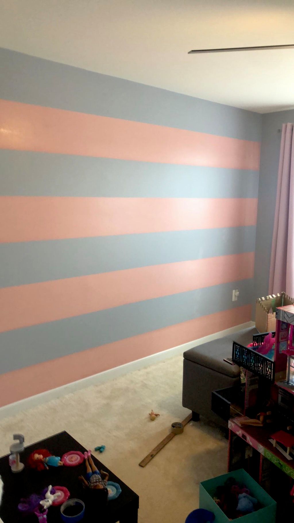 Striped wall 