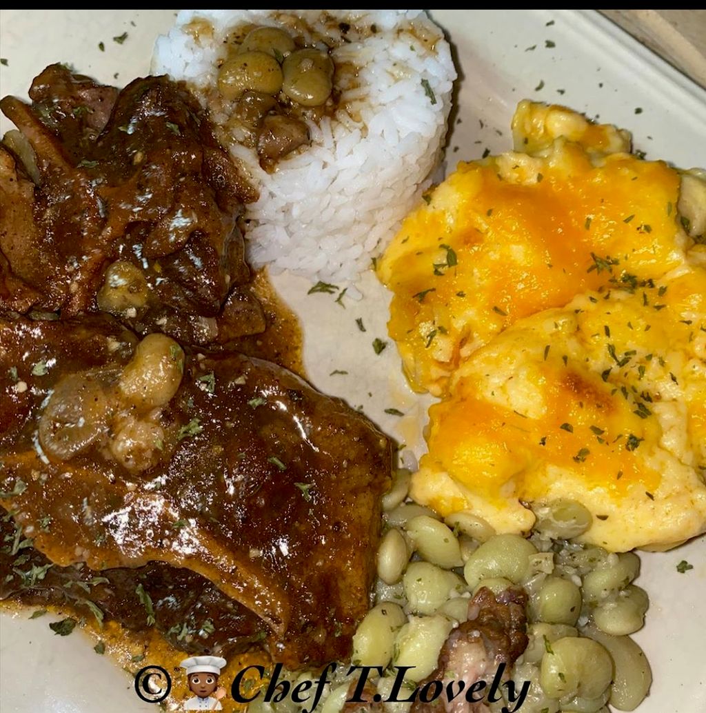 Southern oxtail ,Mac&Cheese,Rice,Lima Beans