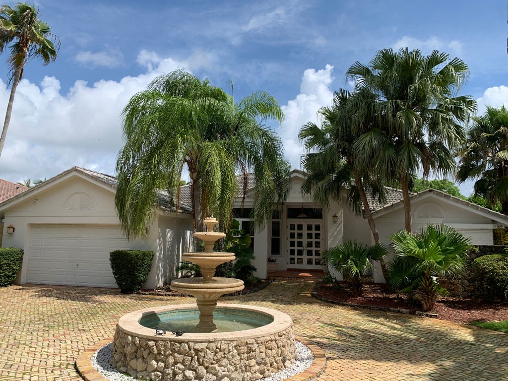 8271 SW 171 Terrace, Palmetto Bay, FL