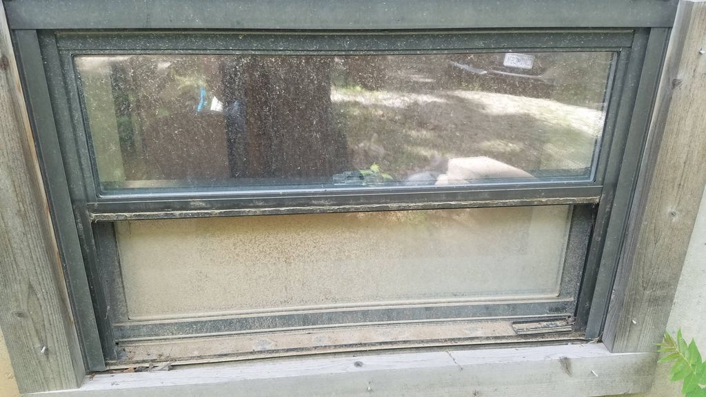 This window was so dirty you couldn't see into the