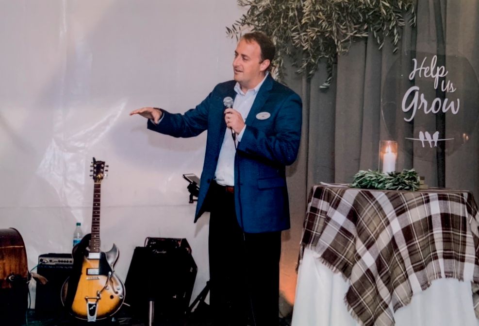 At a dinner event of 100 people