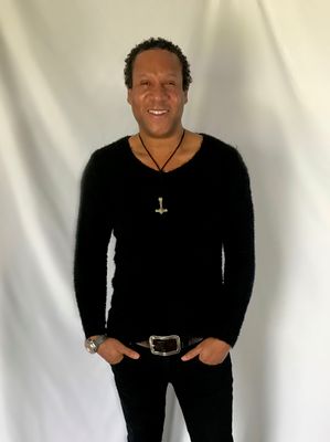 Avatar for Monib Thomas  Relationship & Life  Coach