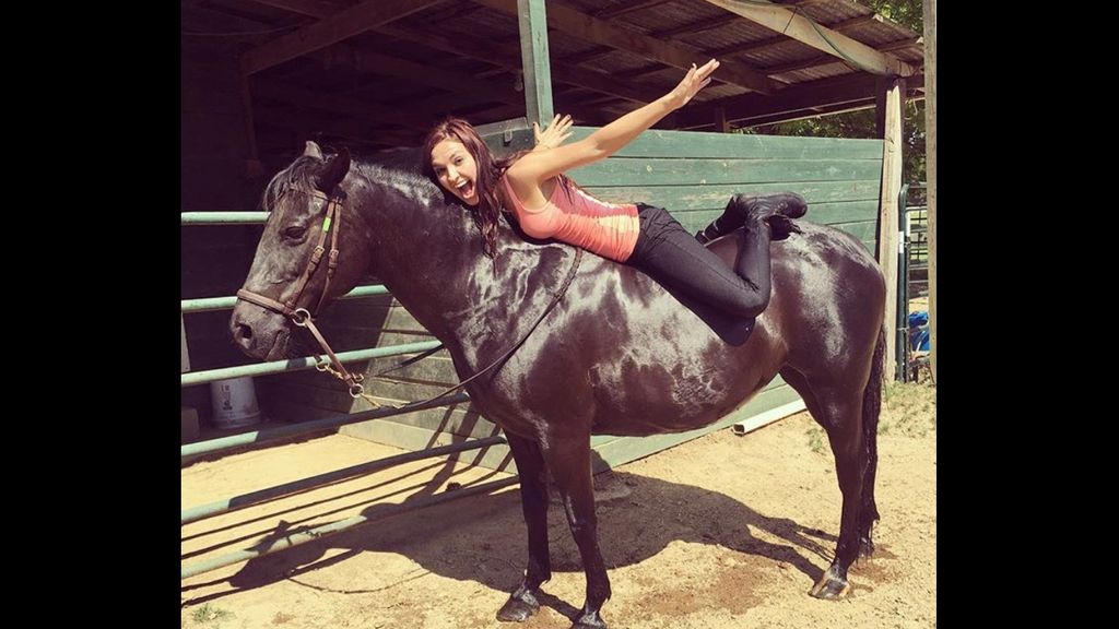 Horses, fitness, and nature🐴 💪🌿