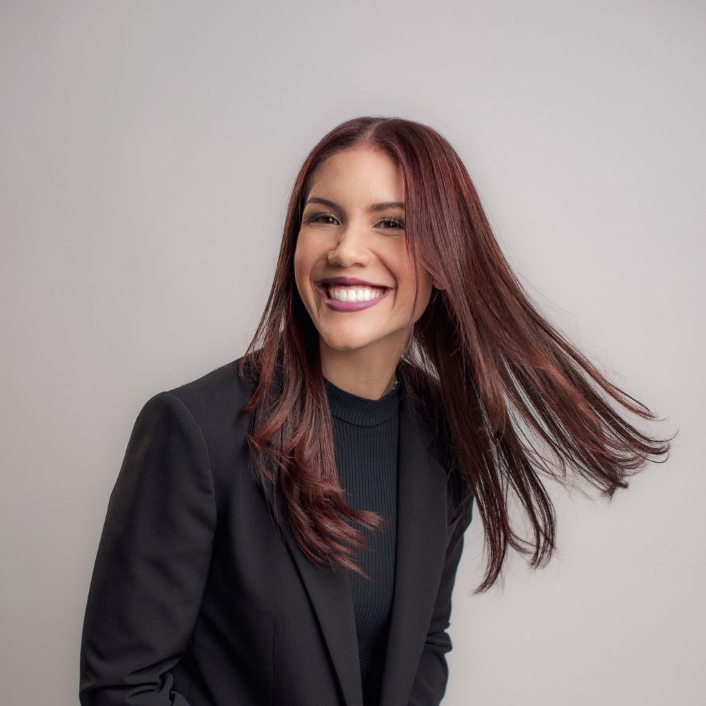 Aida Lora LLC