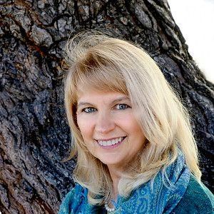 Donna Stoering: ONLINE Piano & Voice coaching