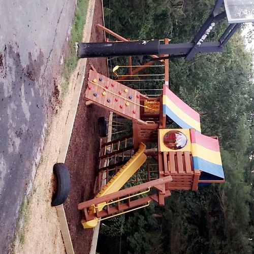 playground and mulch install 