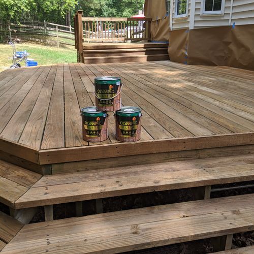 Deck Staining and Sealing