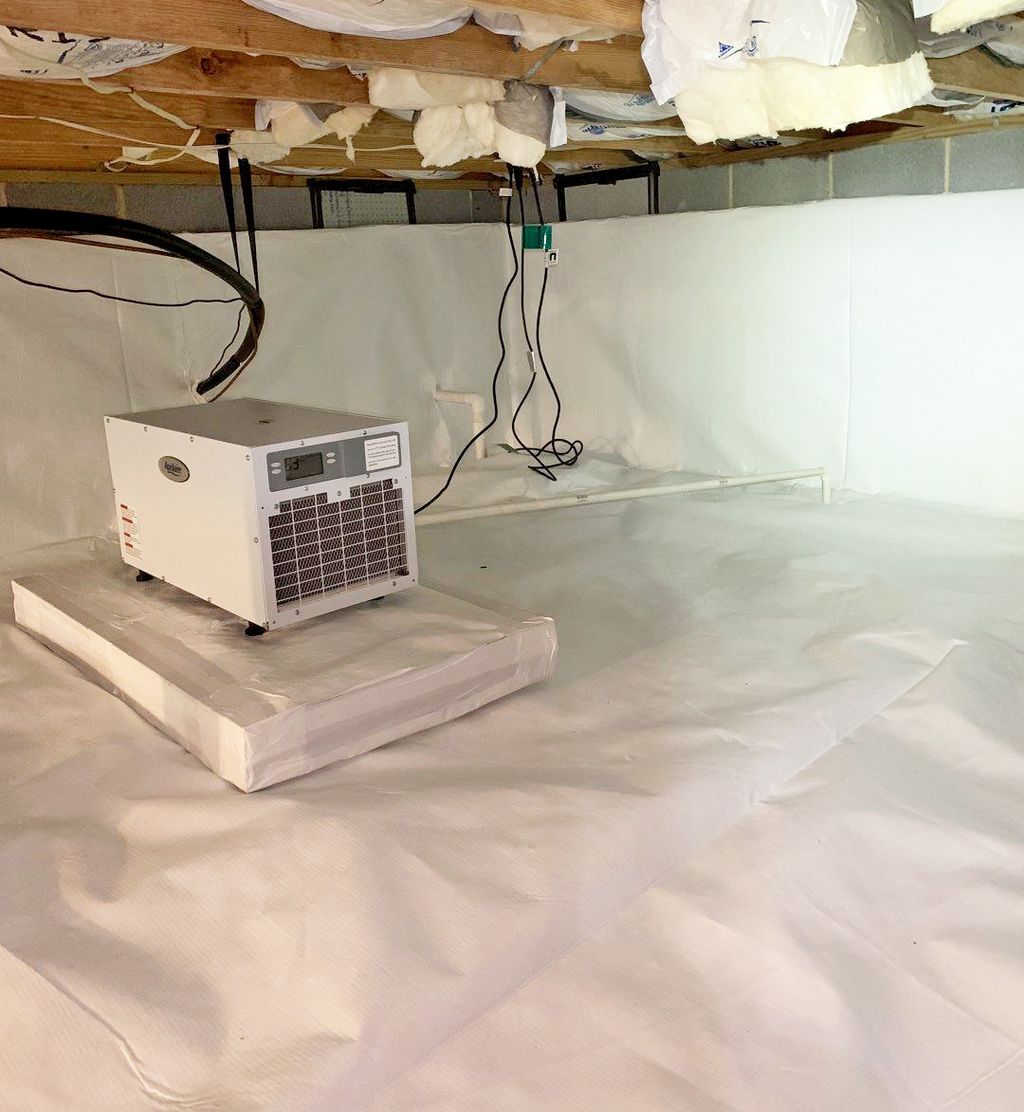 Crawlspace Encapsulation With Dehumidifier 