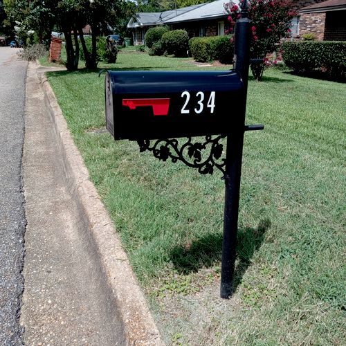 Casey, came over and replaced our mailbox as sched