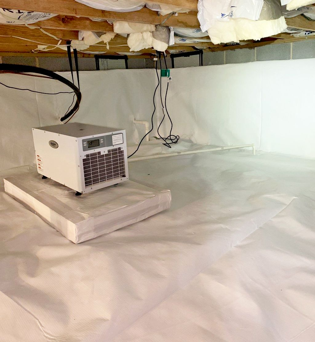 Crawlspace Encapsulation With Dehumidifier