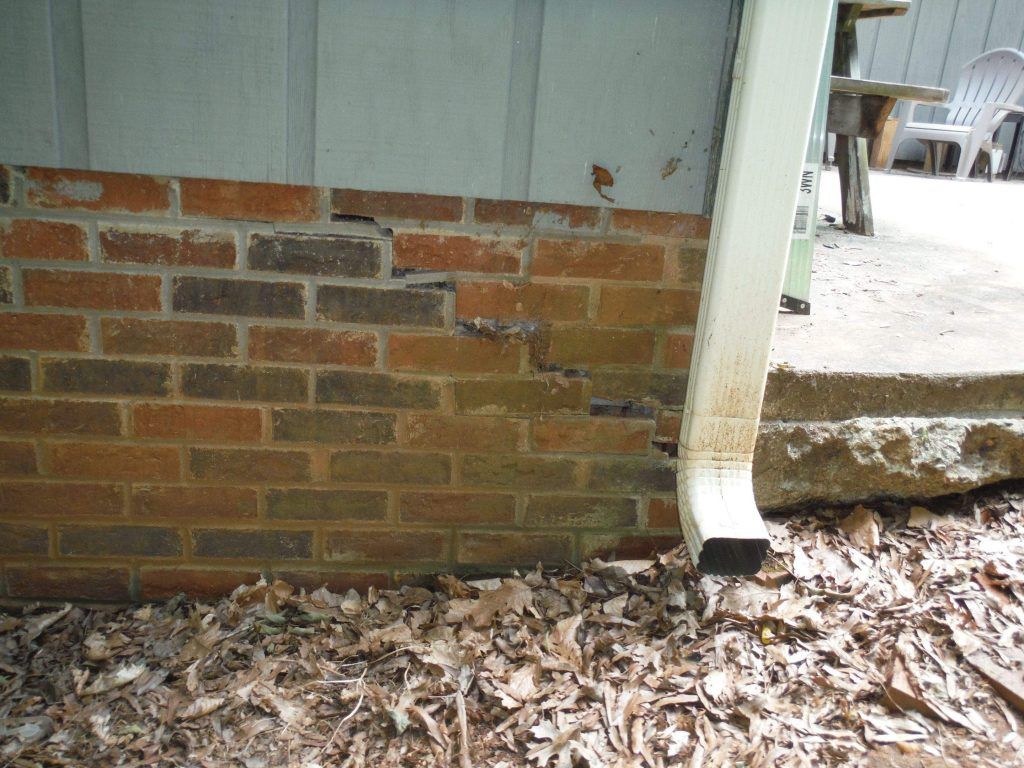 Stair Step Crack in Foundation