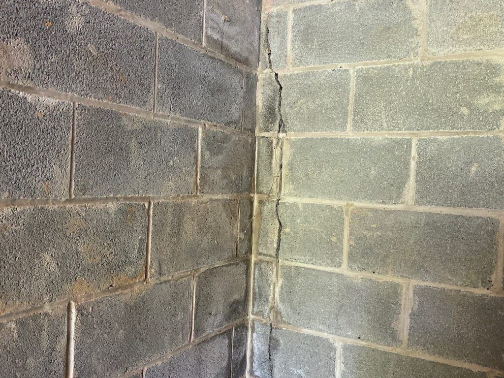 Vertical Crack in Foundation