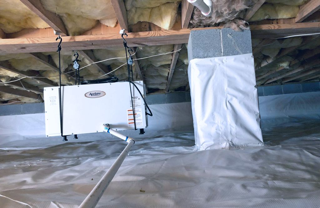 Crawlspace Encapsulation with Dehumidification Sys