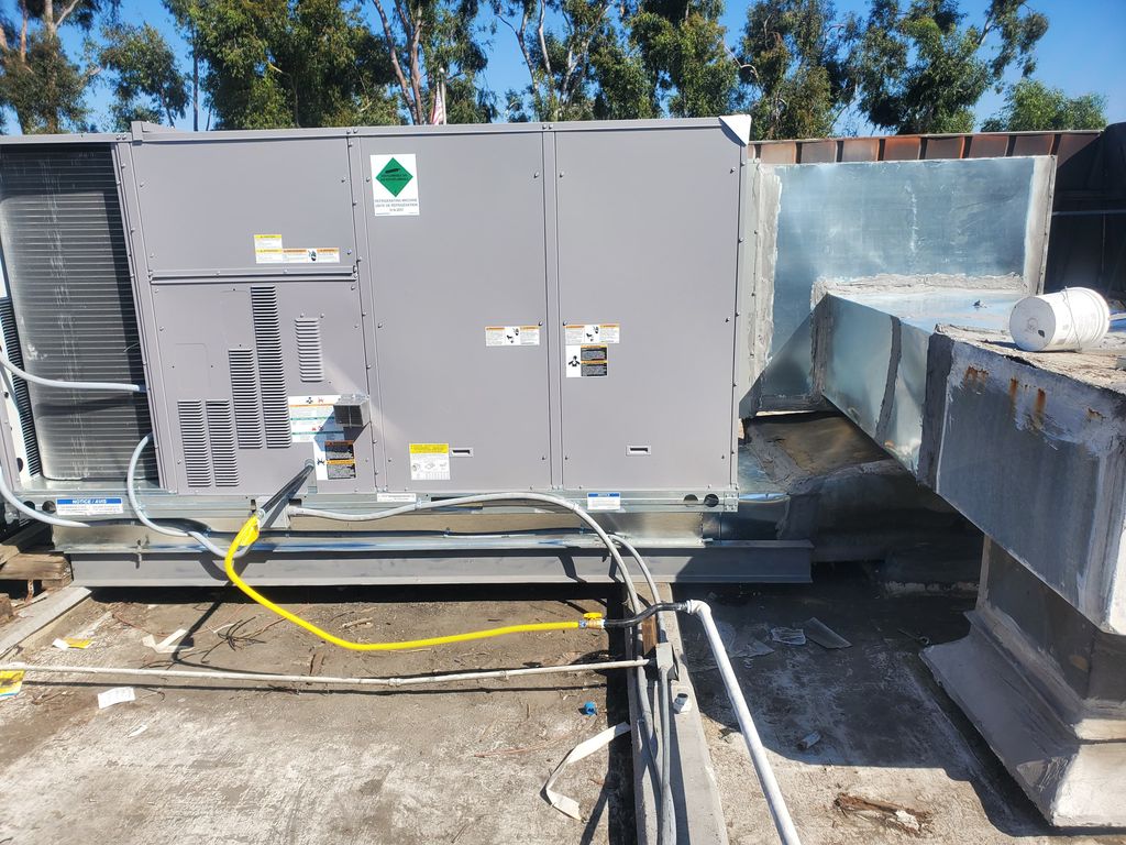 Carrier Commercial Rooftop Package Installation by