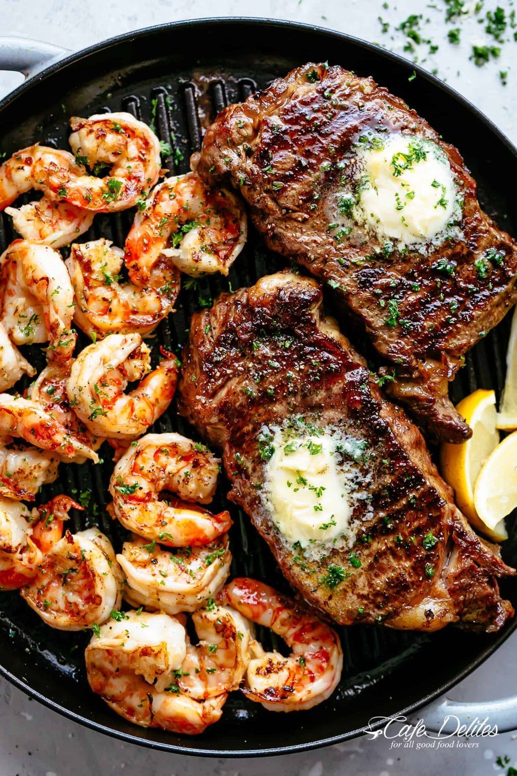 Buttered shrimp with steak 

Contact us at
Six zer