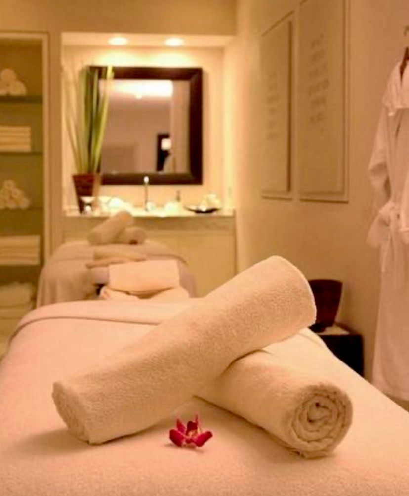 Luxury table massages with aromatherapy included!
