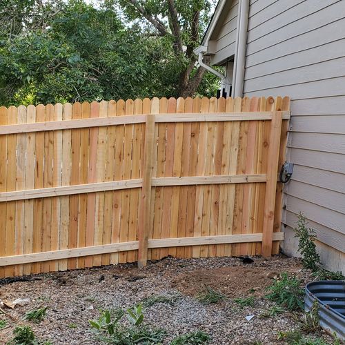 Replaced 5' cedar fence with 6'