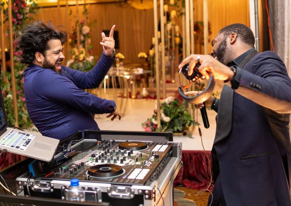 The best wedding DJ