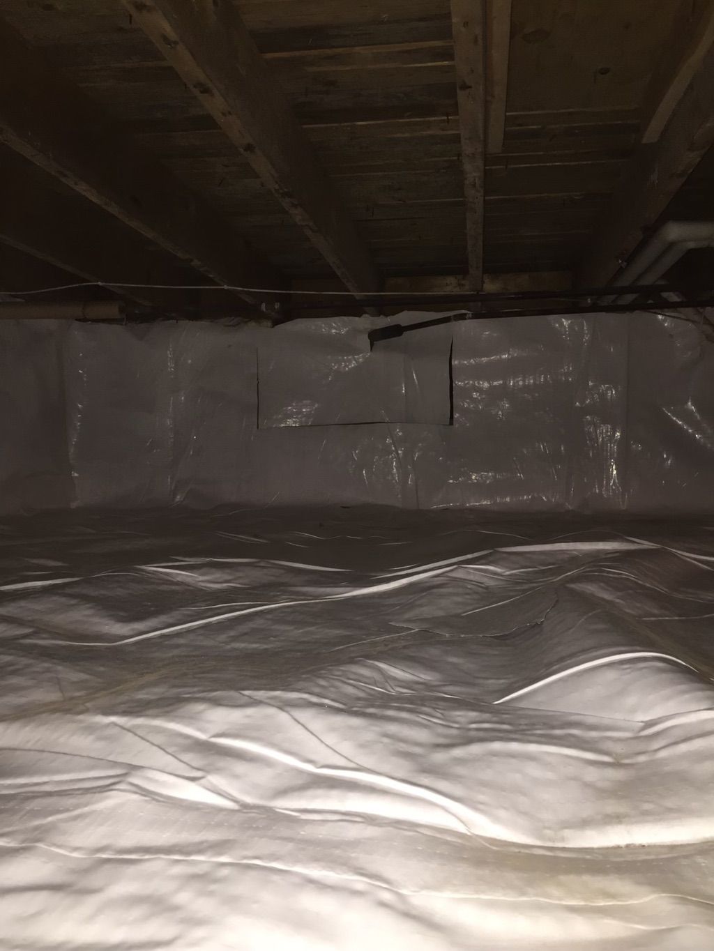 Full encapsulation in a crawl space