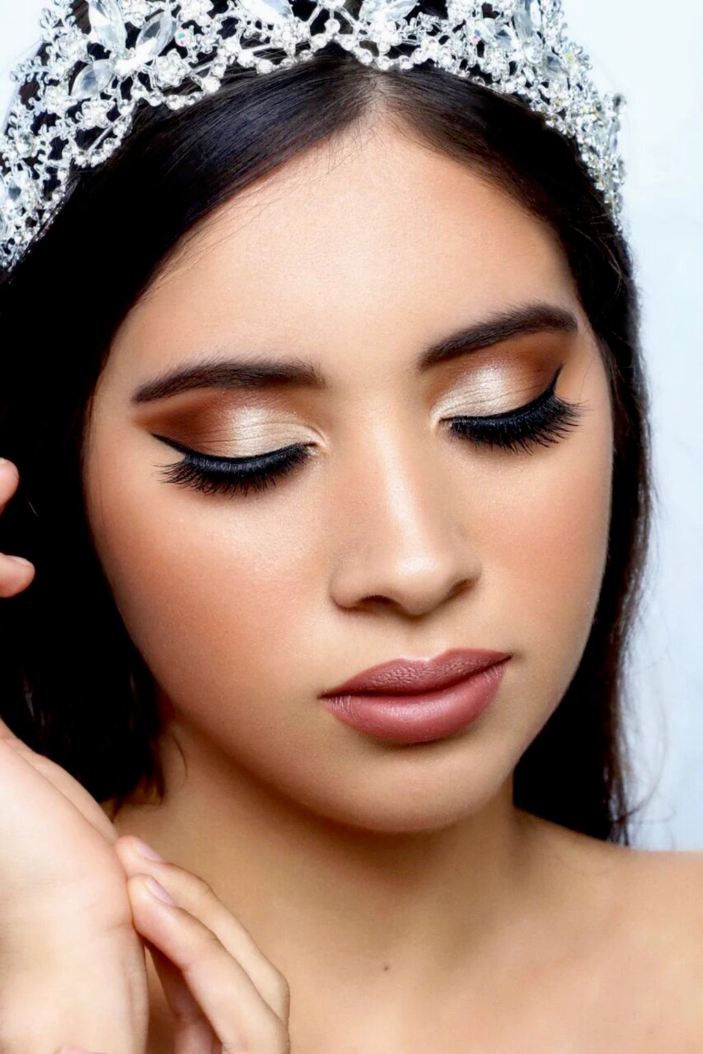 Glambylovelylis - Hair and Makeup Services