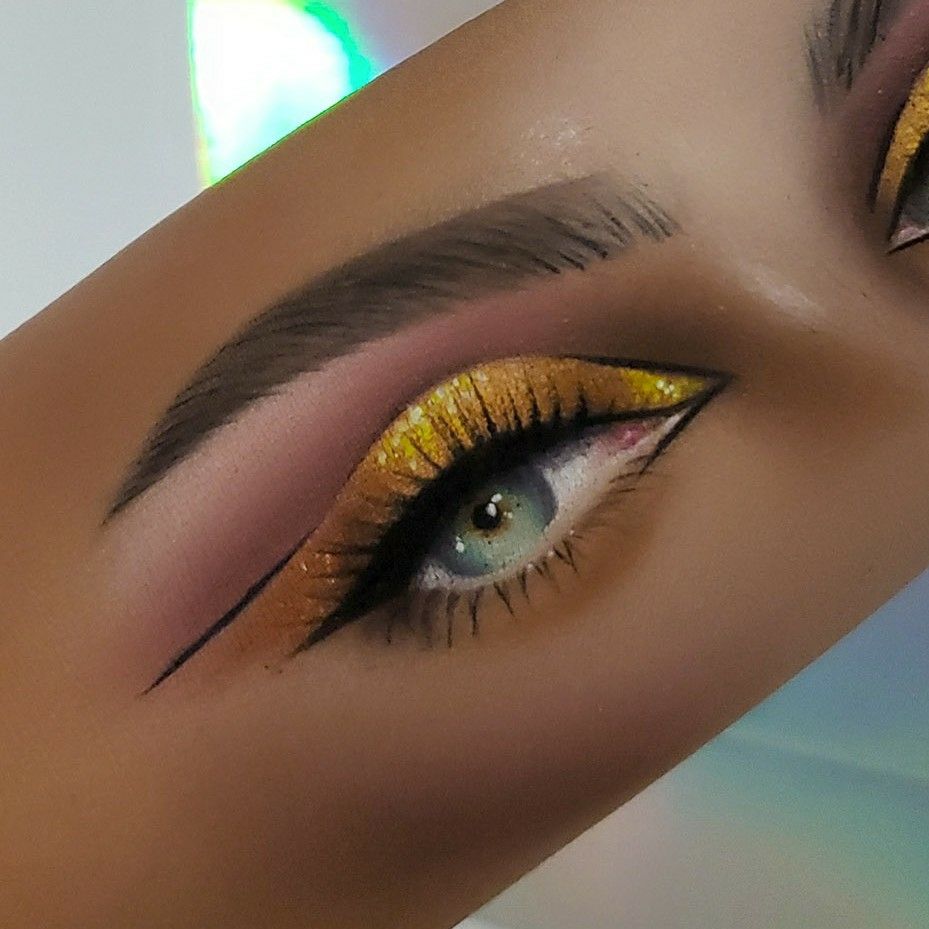Wondrous Look
