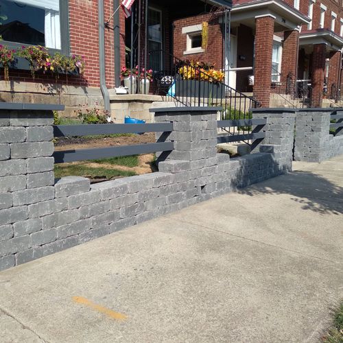 Retainer Wall/Fence 