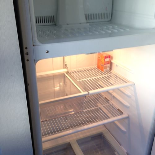 Cleaned refrigerator (standard)