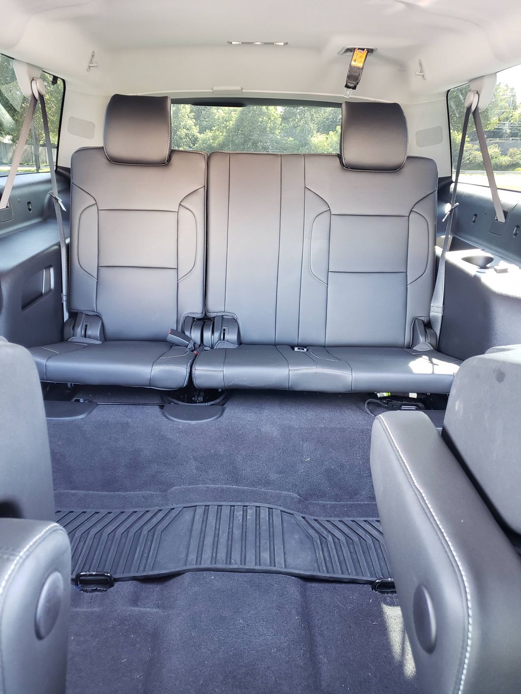 Rear Seats upto 3 Passengers