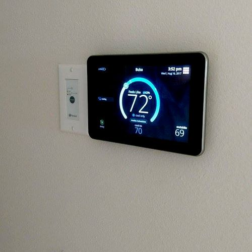 Lennox IComfort Thermostat