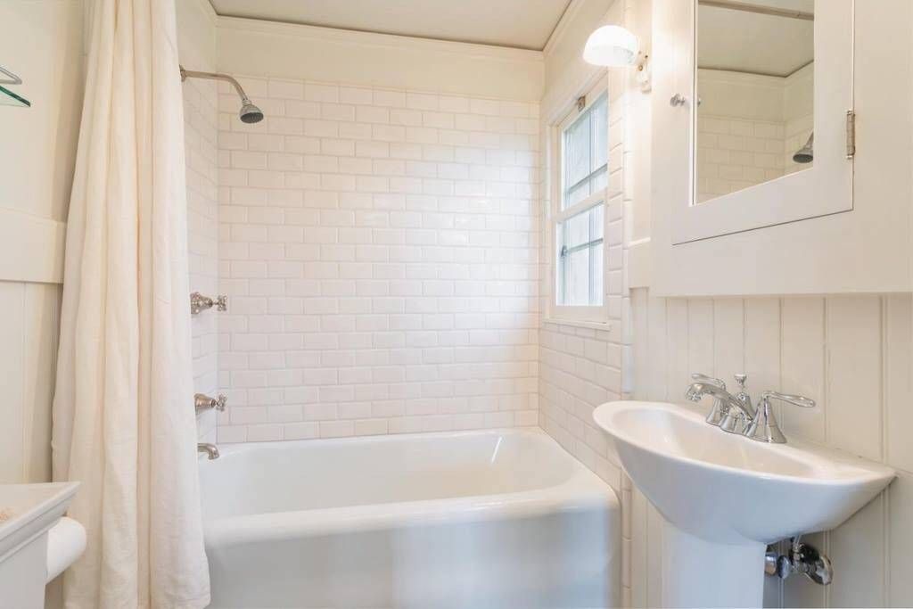 A squeaky clean bathroom!