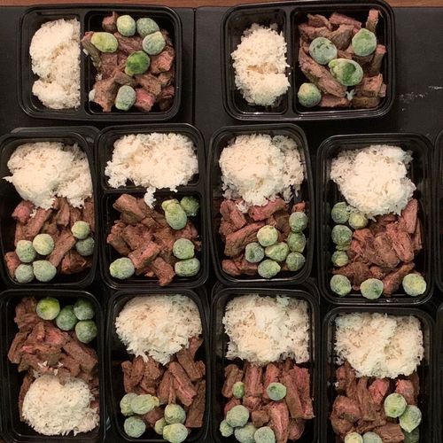 Meal prep makes life easy and stress free! Find your macros and make your foods! 