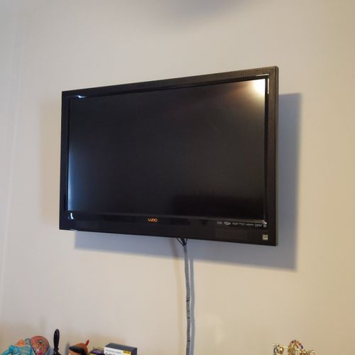 I highly recommend 2geopros if you need a TV mount