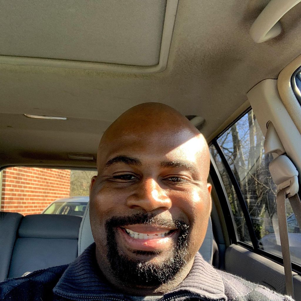 Reggie’s Pick up & Moving Company