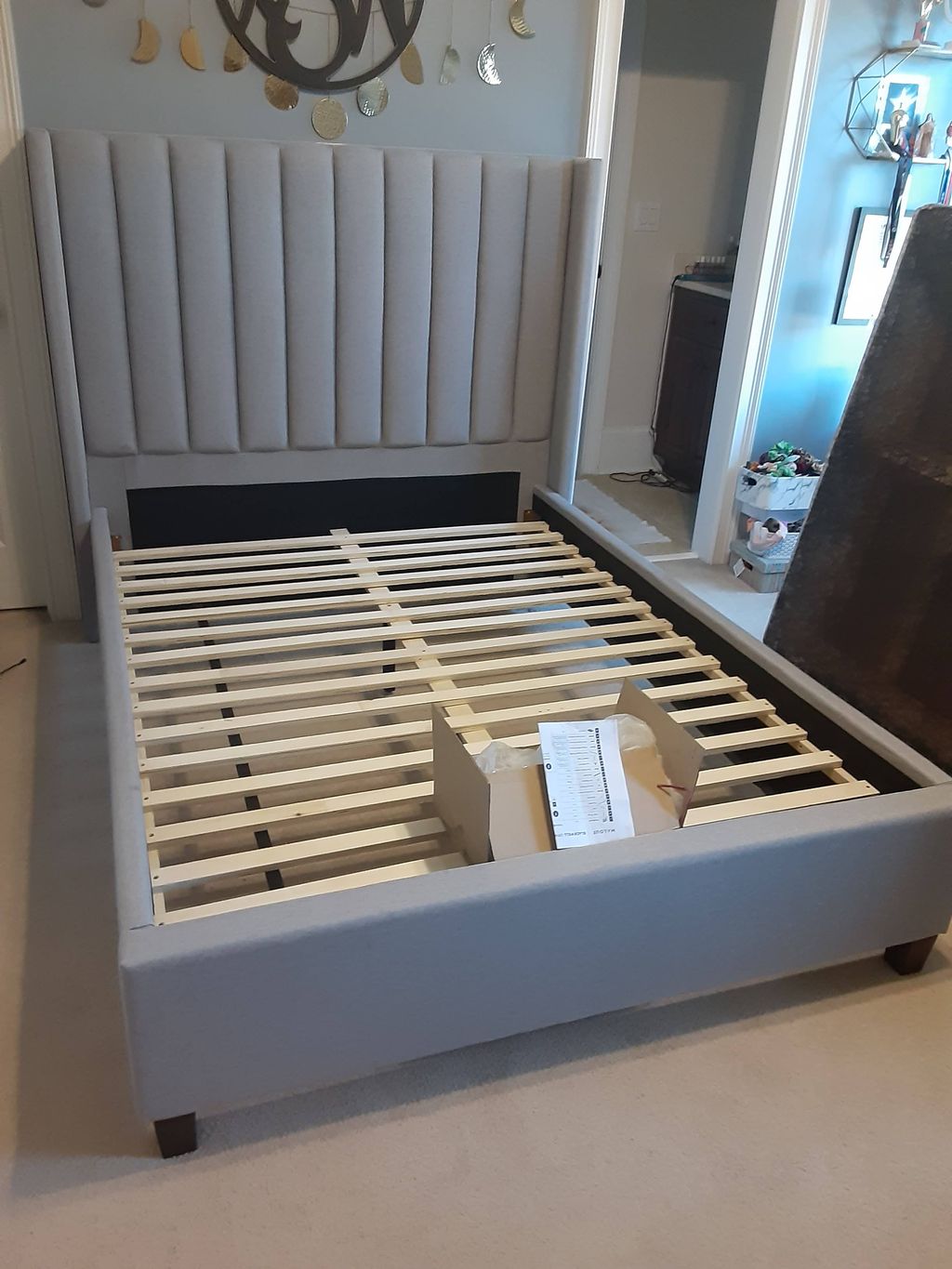 Upolyester Platform Bed Assembly 